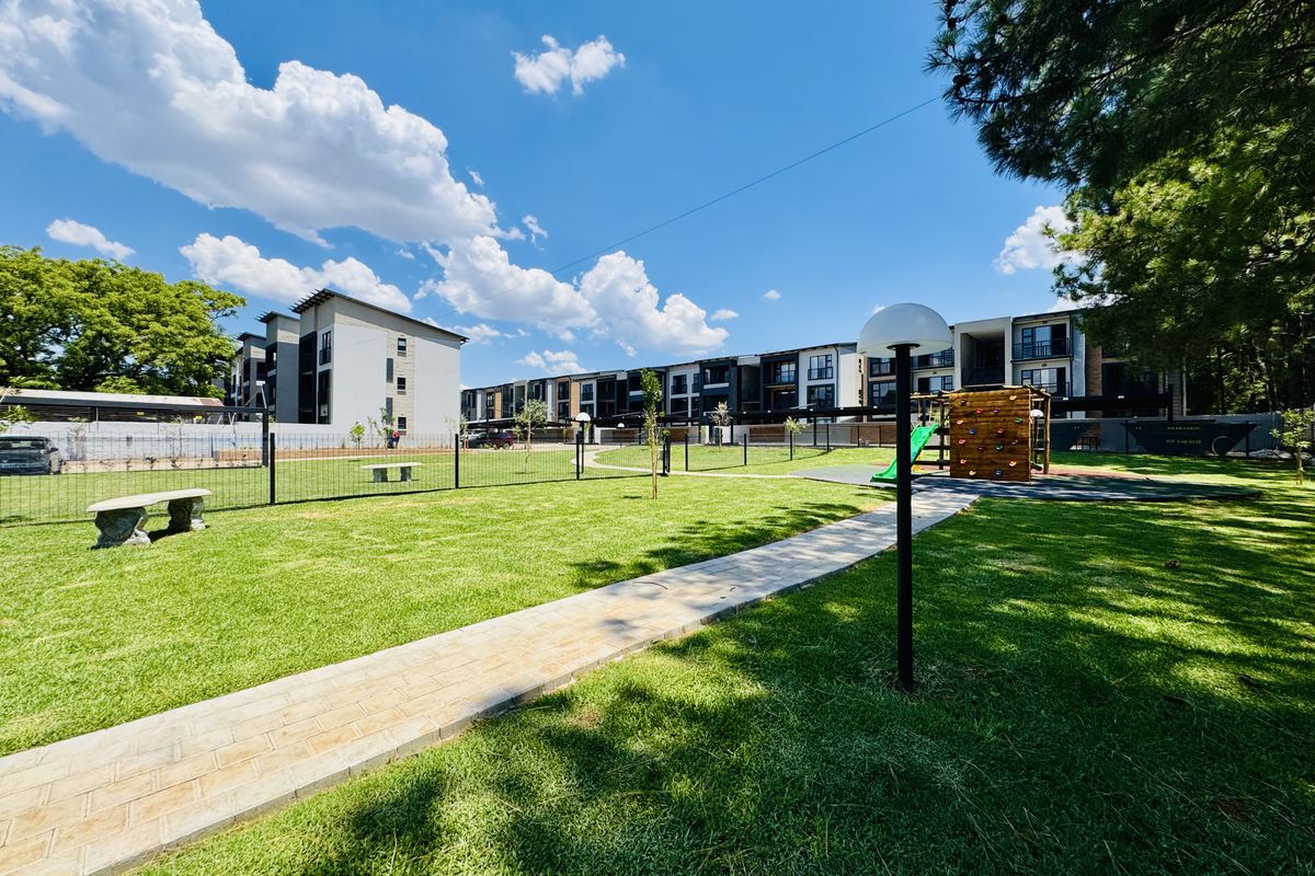 2 Bedroom Apartment for Sale. All Costs Included. Nearly Sold Out! - Photo 4