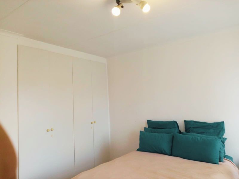 STUNNING 2 BED APARTMENT FOR SALE! - Photo 7