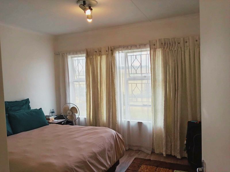 STUNNING 2 BED APARTMENT FOR SALE! - Photo 8