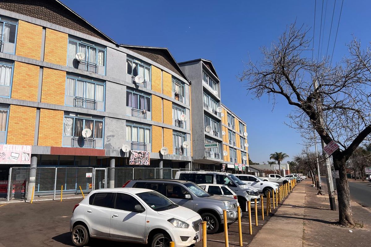 Cozy 1-Bedroom flat in Gezina - Photo 2