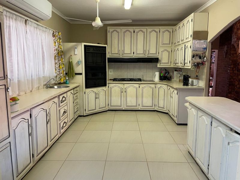 Spacious Living in the Heart of Groblersdal – Your Dream Home Awaits! - Photo 9