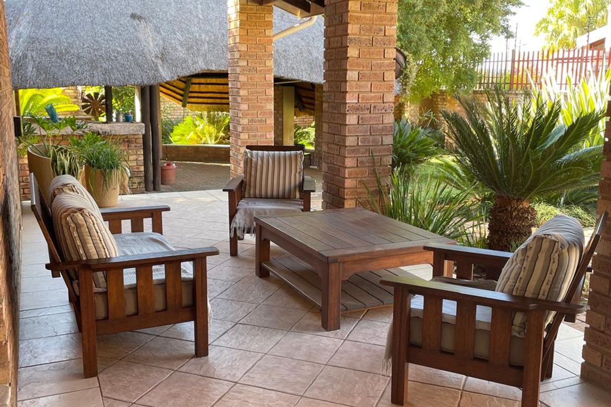 Spacious Living in the Heart of Groblersdal – Your Dream Home Awaits! - Photo 2