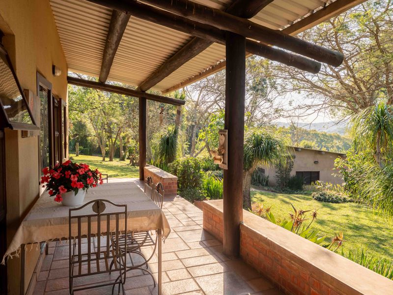 An Oasis with Views and 3 bed Cottage - Photo 3