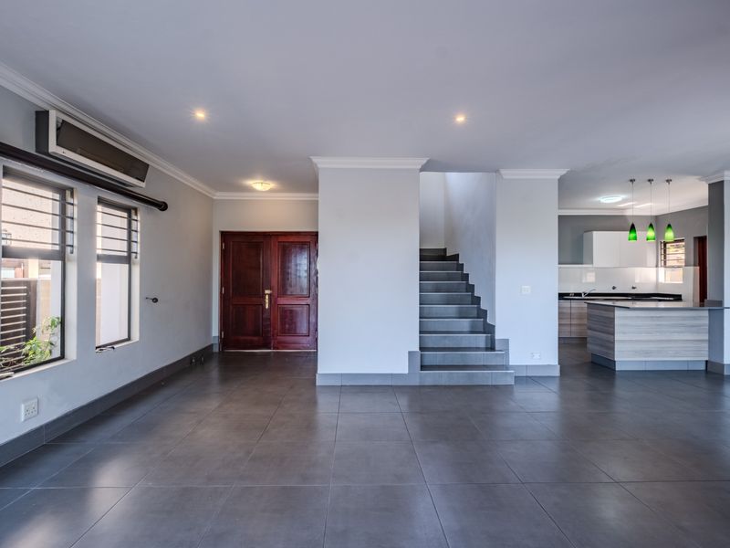 Freestanding Duplex in Secure Estate with Sweeping Sea and Valley Views - Photo 5