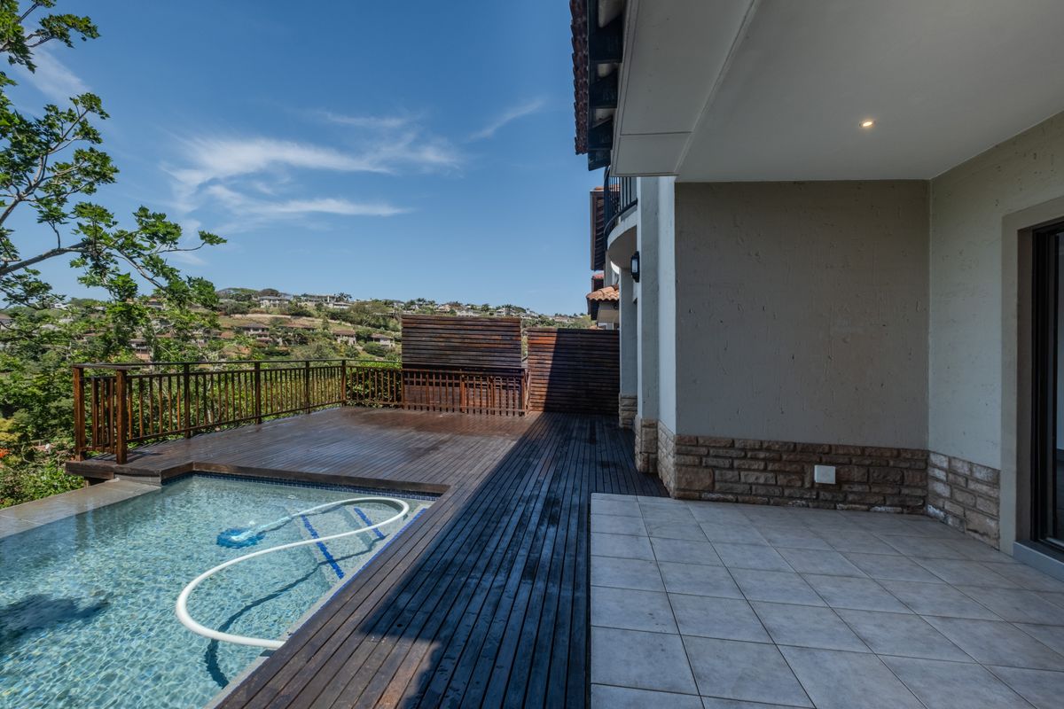 Freestanding Duplex in Secure Estate with Sweeping Sea and Valley Views - Photo 2