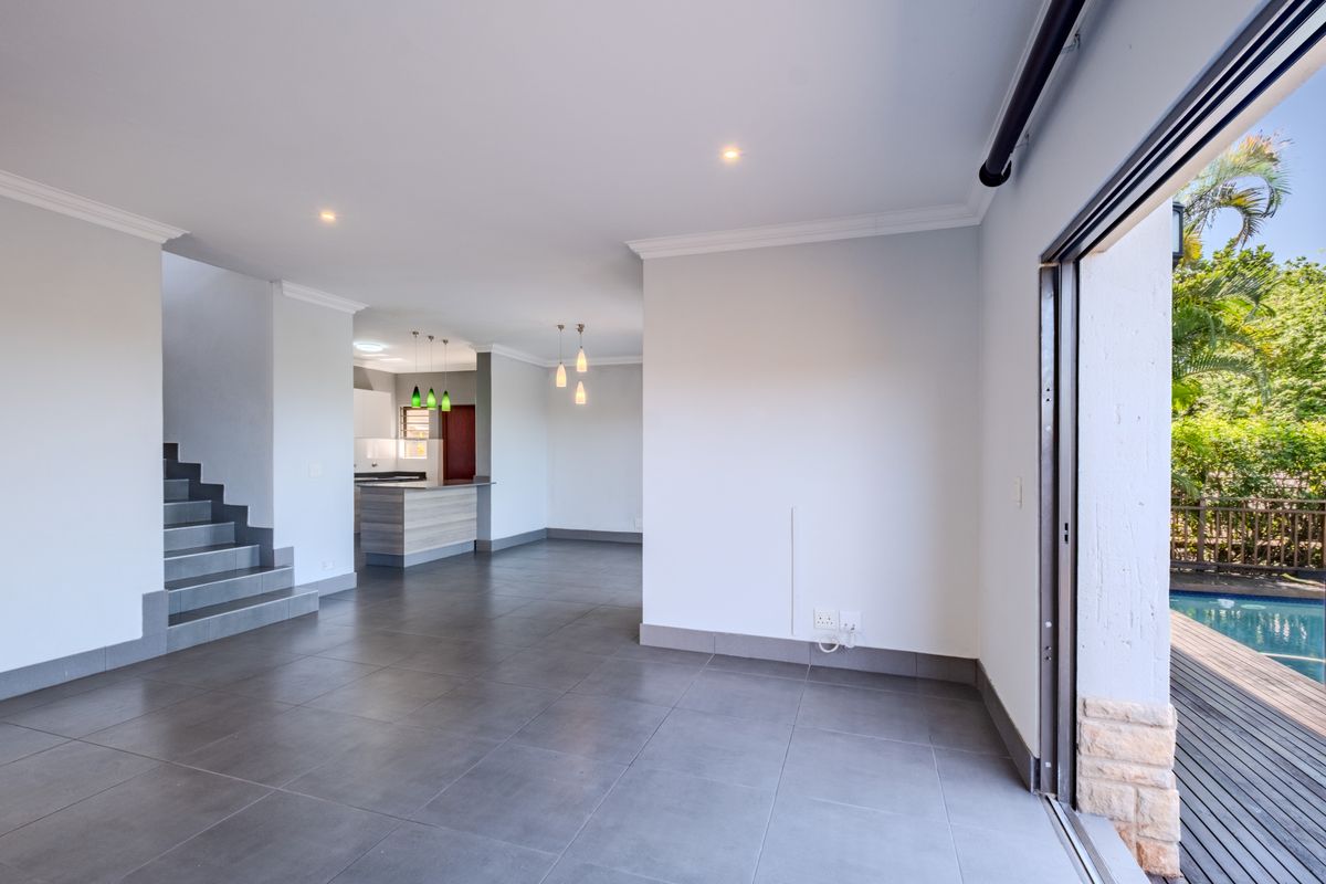 Freestanding Duplex in Secure Estate with Sweeping Sea and Valley Views - Photo 4