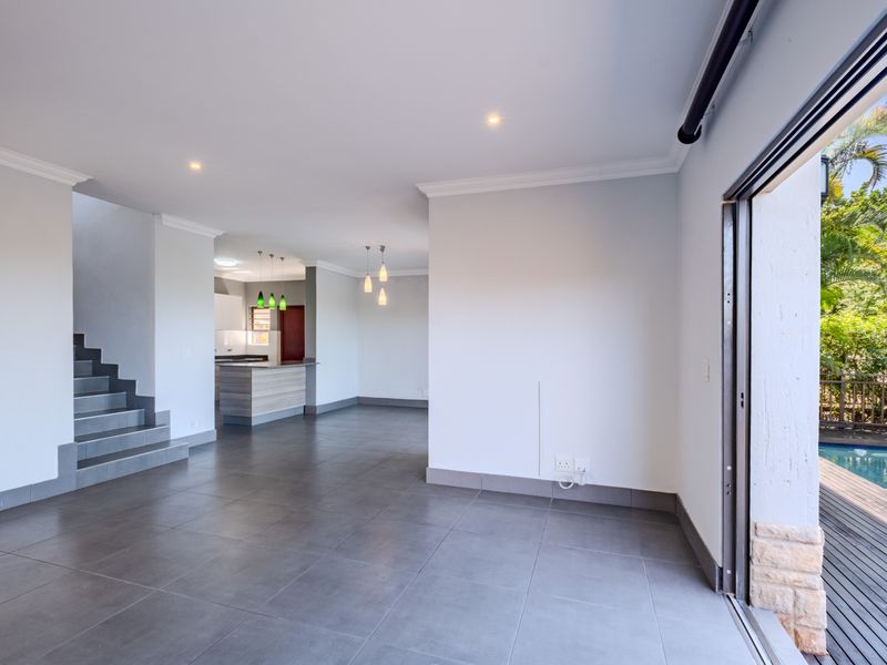 Freestanding Duplex in Secure Estate with Sweeping Sea and Valley Views - Photo 4