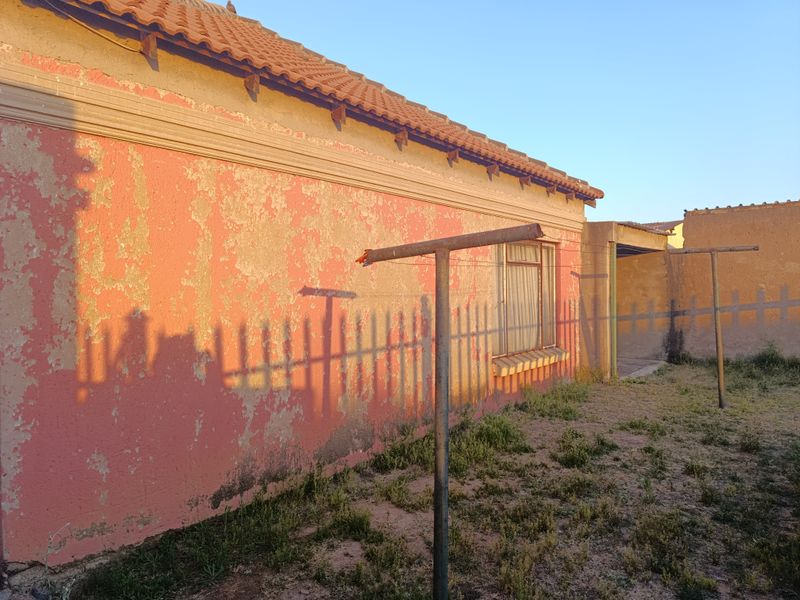 HOUSE FOR SALE IN KLARINET - Photo 4