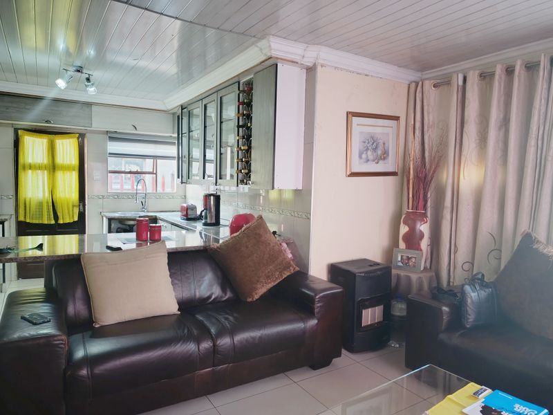 HOUSE FOR SALE IN KLARINET - Photo 10