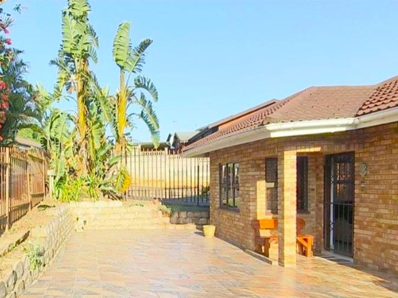 3 Bedroom House for Sale - Photo 3