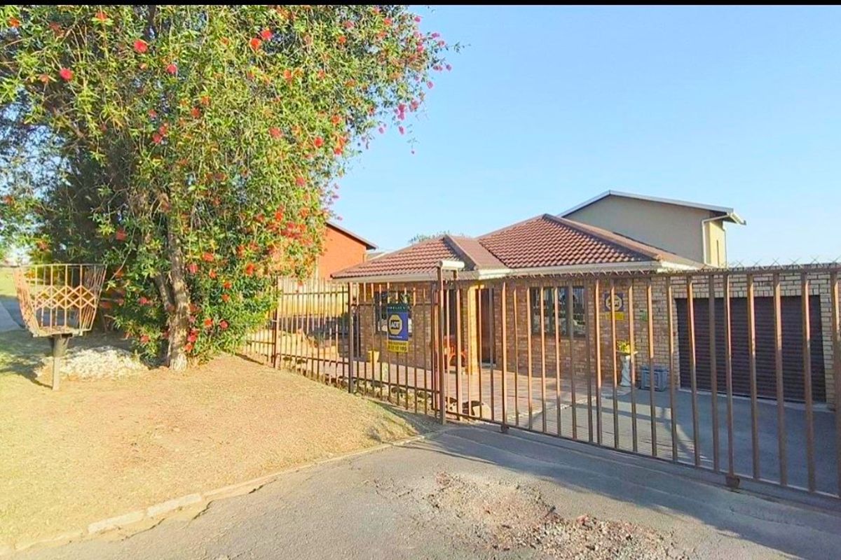 3 Bedroom House for Sale - Photo 2