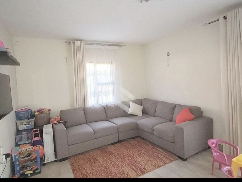 3 Bedroom House for Sale - Photo 9