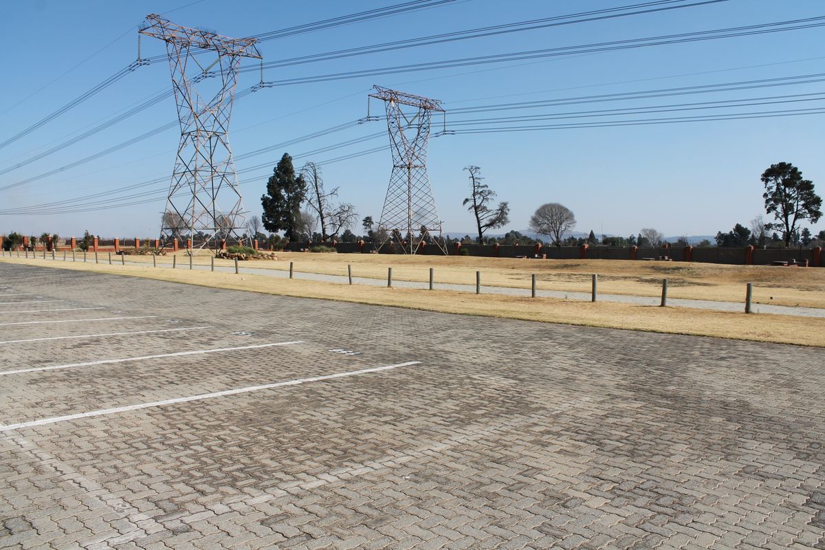 Stunning 2-bedroom sectional title for sale in Albertsdal, Alberton—modern living awaits you! - Photo 5