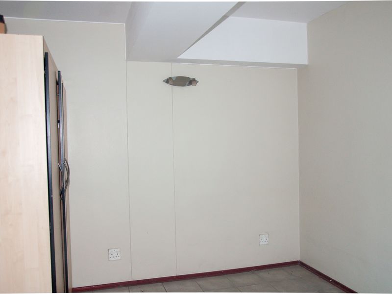 INVESTMENT OPPORTUNITY IN VIBRANT BRAAMFONTEIN! - Photo 7