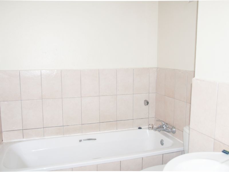 INVESTMENT OPPORTUNITY IN VIBRANT BRAAMFONTEIN! - Photo 10