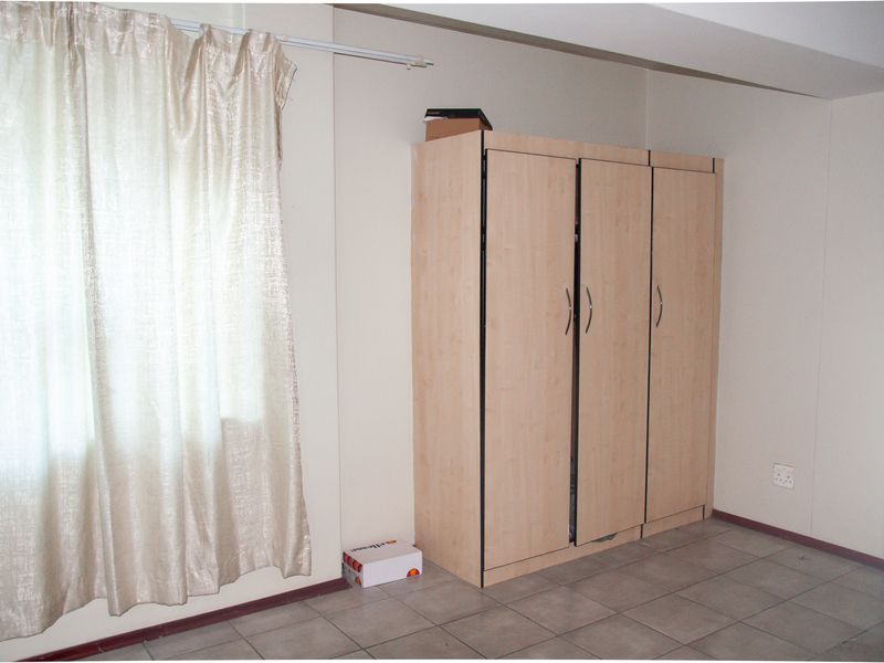 INVESTMENT OPPORTUNITY IN VIBRANT BRAAMFONTEIN! - Photo 9