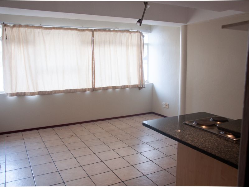 INVESTMENT OPPORTUNITY IN VIBRANT BRAAMFONTEIN! - Photo 5