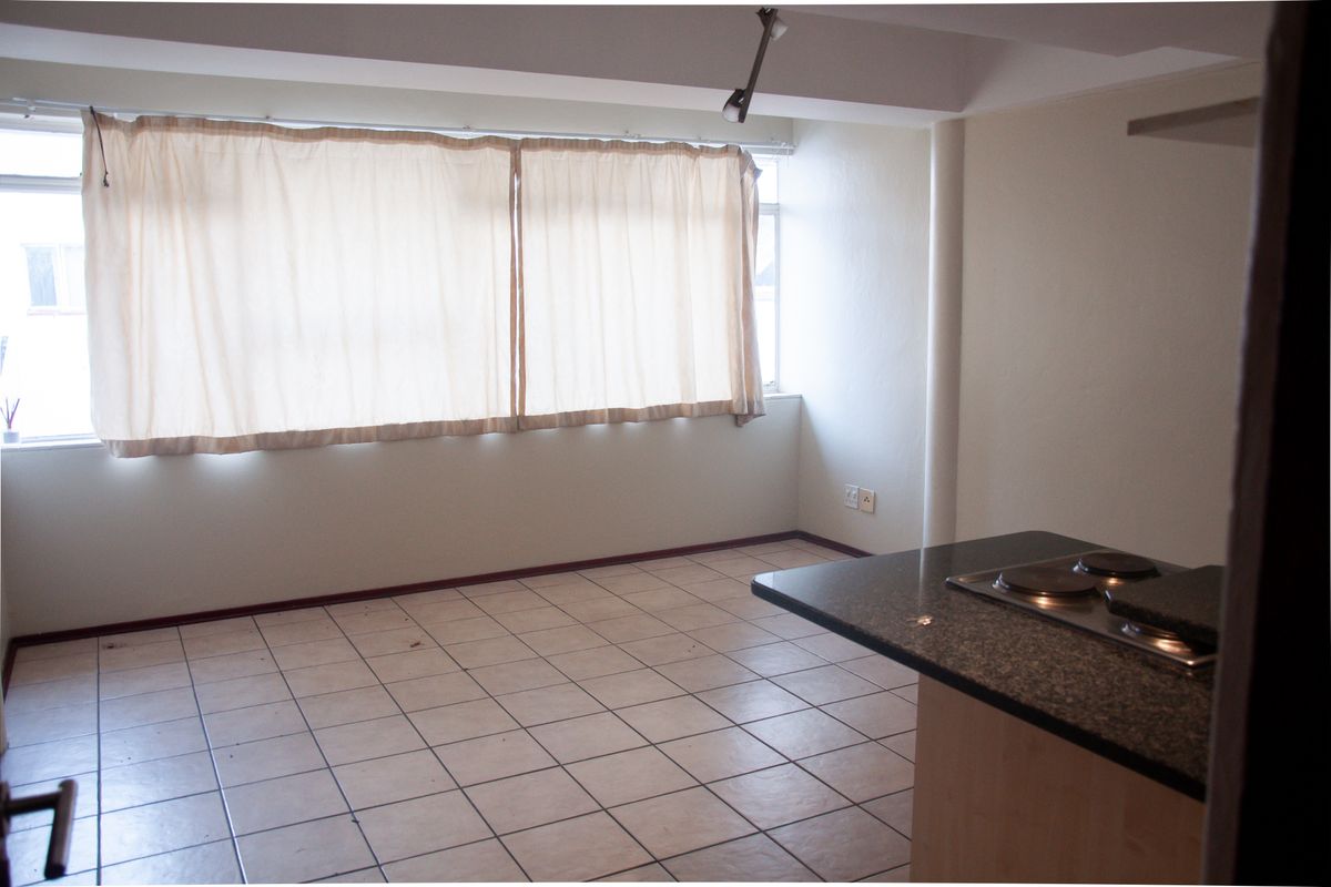 INVESTMENT OPPORTUNITY IN VIBRANT BRAAMFONTEIN! - Photo 5