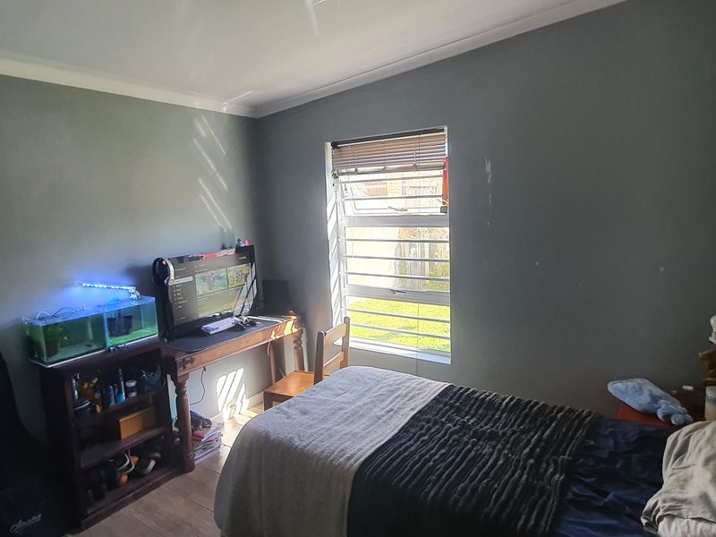 2 Bedroom House For sale - Photo 8