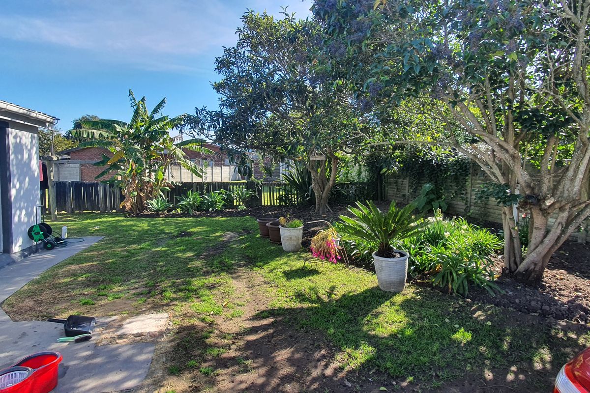 2 Bedroom House For sale - Photo 2