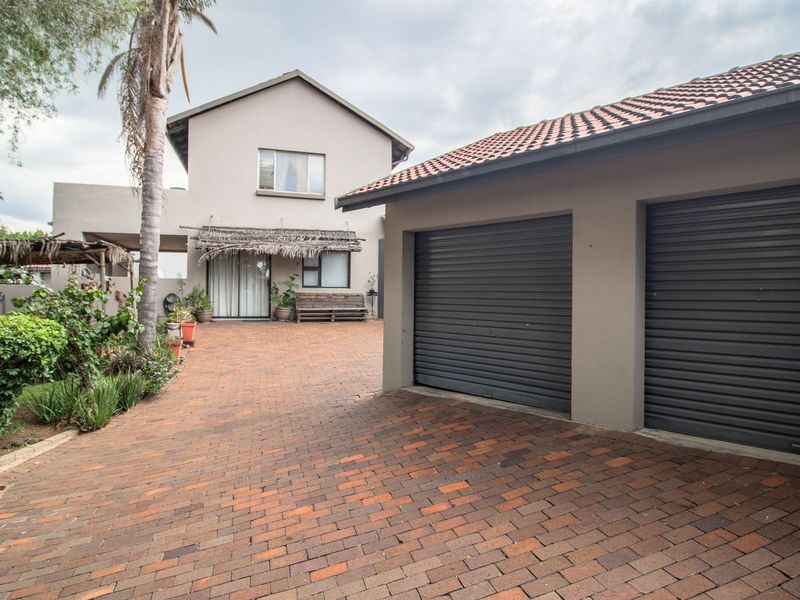 Discover Refined Family Living in a Premier Boomed Area! - Photo 2