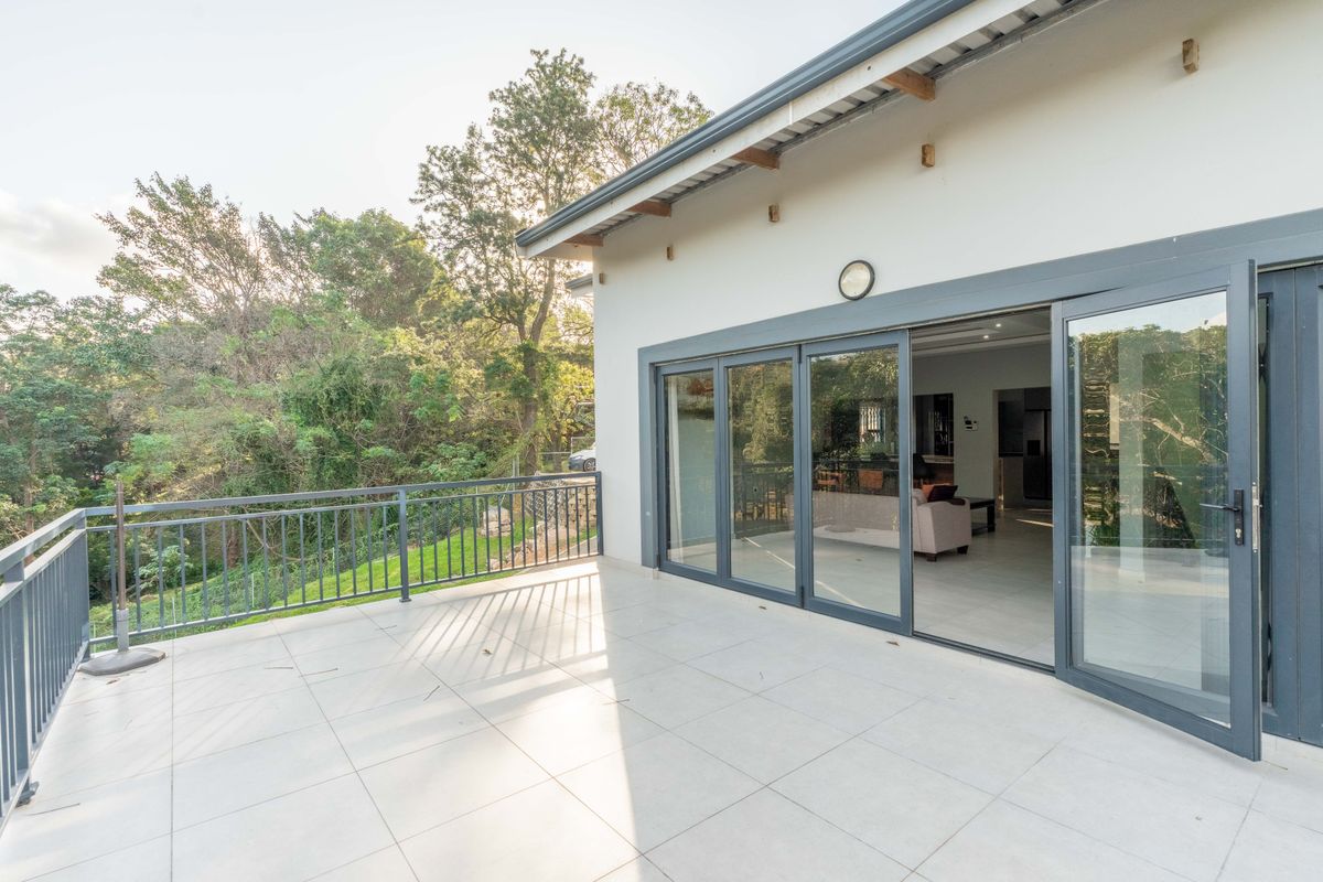 Discover the Pinnacle of Elegance in Reservoir Hills, Durban - Photo 5