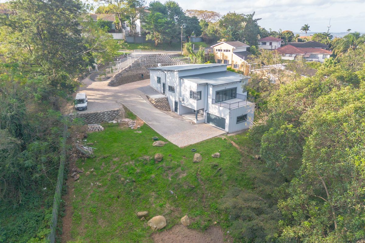 Discover the Pinnacle of Elegance in Reservoir Hills, Durban - Photo 4