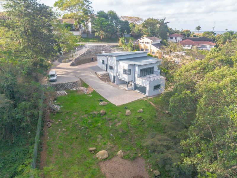 Discover the Pinnacle of Elegance in Reservoir Hills, Durban - Photo 4