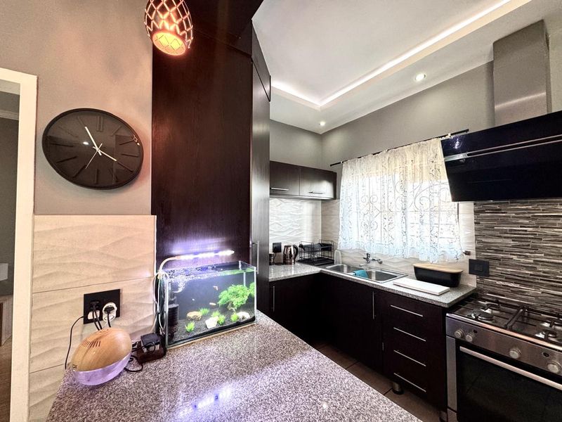 Modern and stylish three bedroom townhouse for sale in Terra Nova Trichardt. - Photo 8