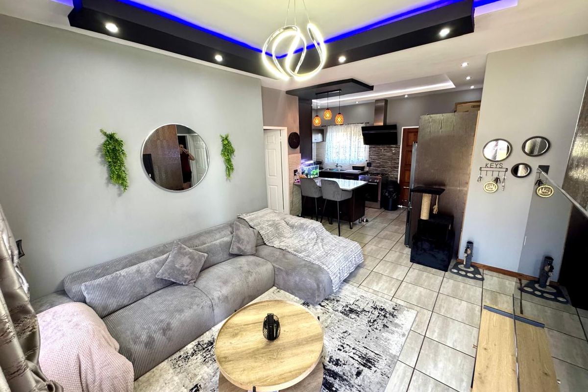 Modern and stylish three bedroom townhouse for sale in Terra Nova Trichardt. - Photo 4