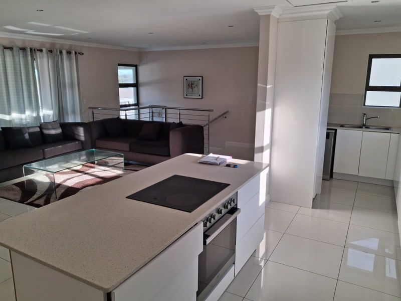 Beautiful Furnished 3 bedroom Family Home to rent in Winterstrand - secure complex - Photo 6