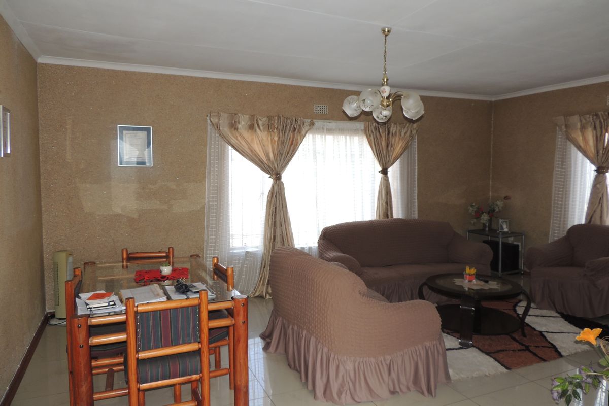 Endless Potential in a Prime, Family-Friendly Location! - Photo 3