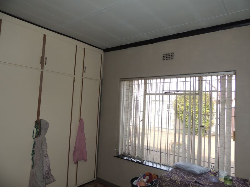 Endless Potential in a Prime, Family-Friendly Location! - Photo 8