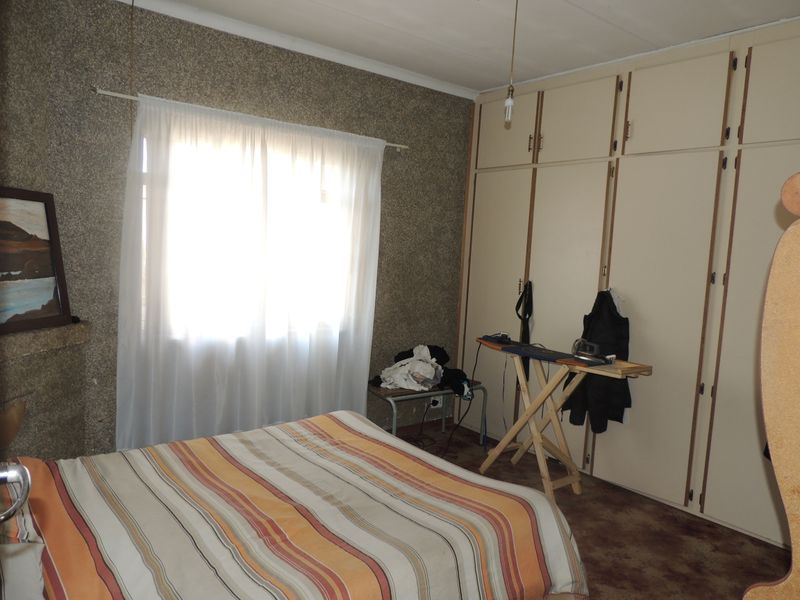 Endless Potential in a Prime, Family-Friendly Location! - Photo 9