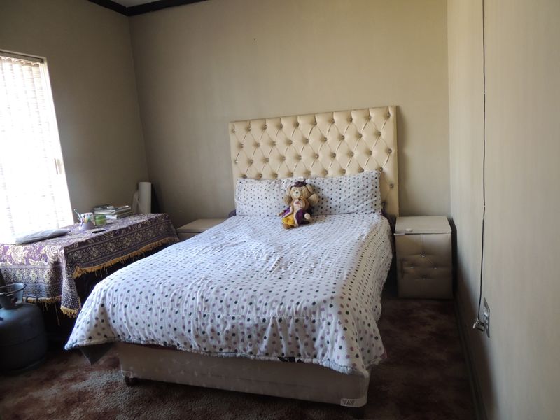 Endless Potential in a Prime, Family-Friendly Location! - Photo 7