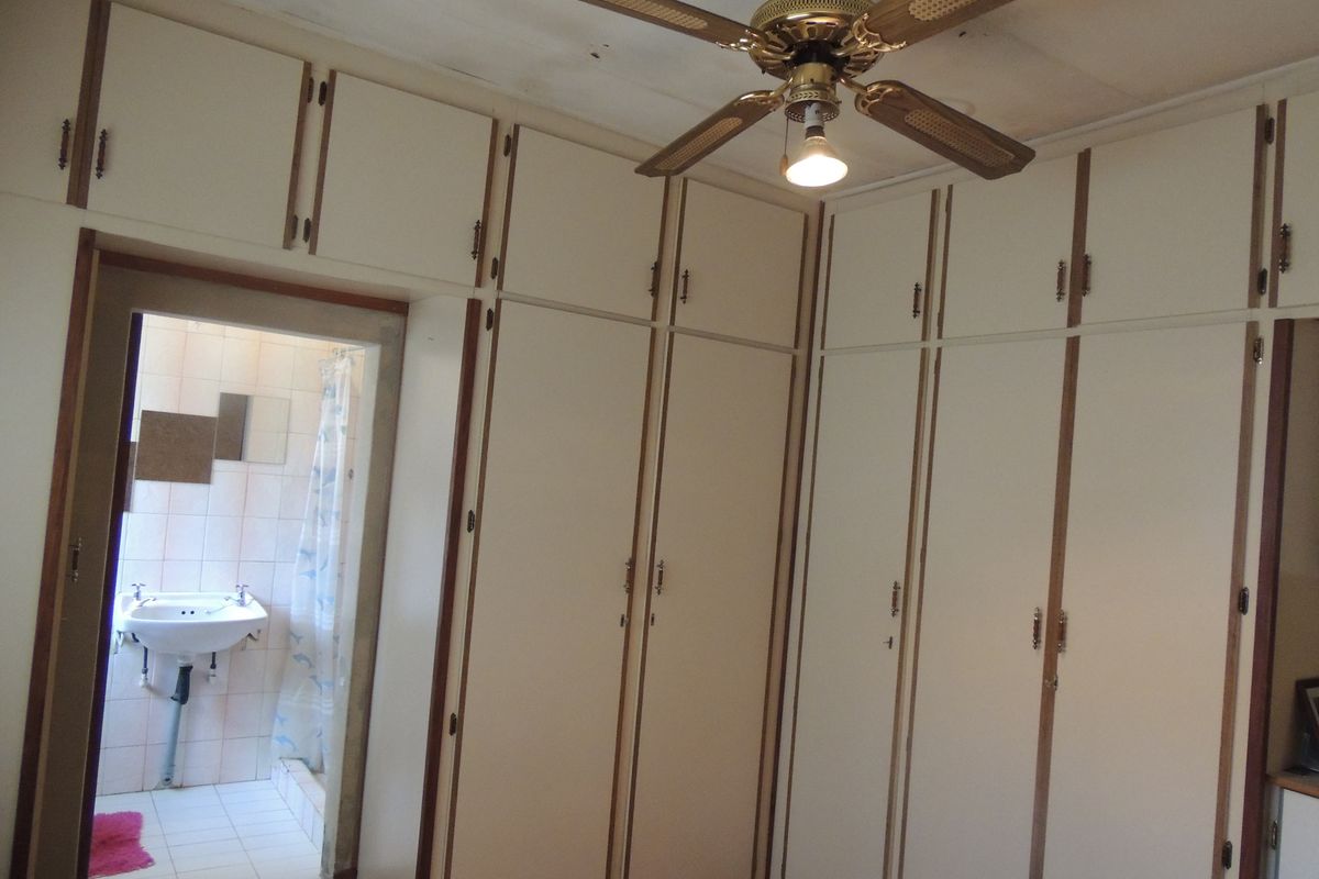 Endless Potential in a Prime, Family-Friendly Location! - Photo 5