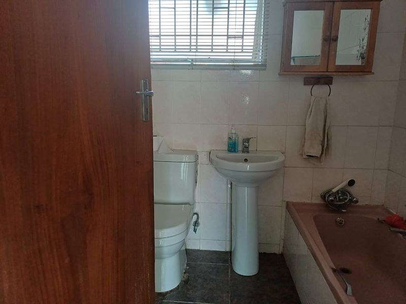 Elegant Family Home For Sale In Evander! - Photo 9