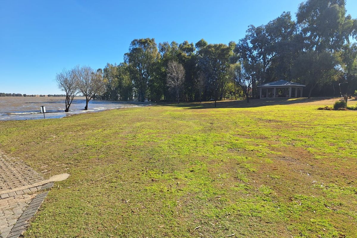 Scale Down or Enjoy Weekends - Photo 4