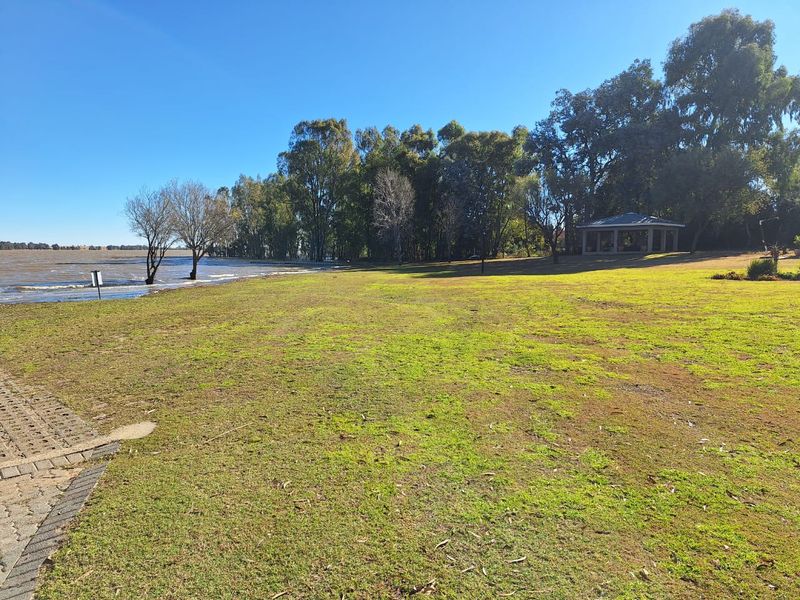 Scale Down or Enjoy Weekends - Photo 4