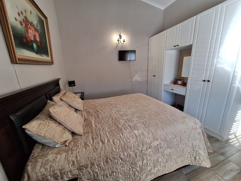 Scale Down or Enjoy Weekends - Photo 6