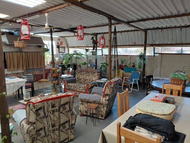 Spacious 3-Bedroom Family Home with Flatlet & Entertainment Haven! - Photo 9