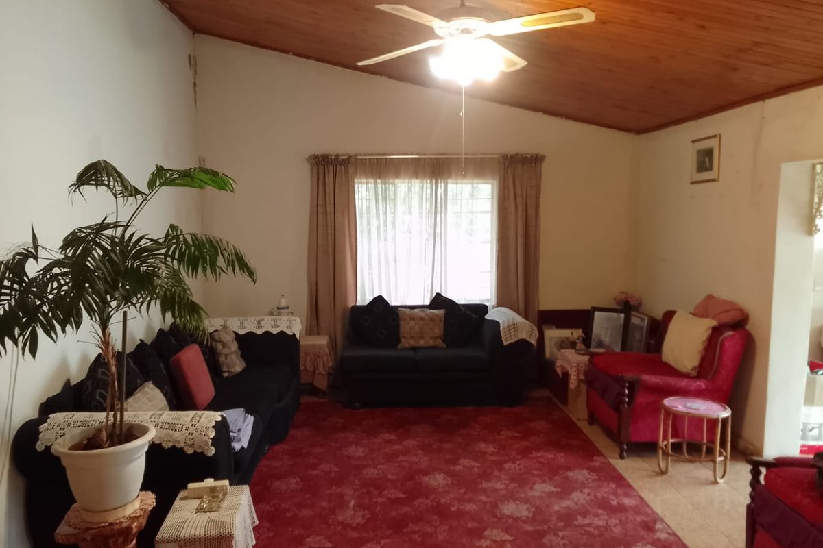 Farm Style - Fixer-Upper Full of Potential! - Photo 5