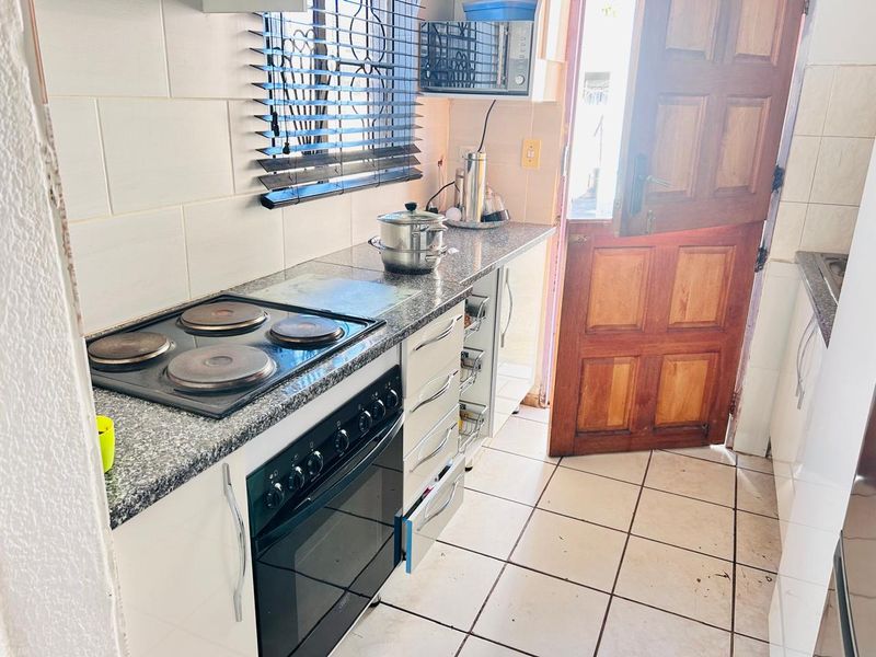 House at Makhado Park for sale Louis Trichardt - Photo 6
