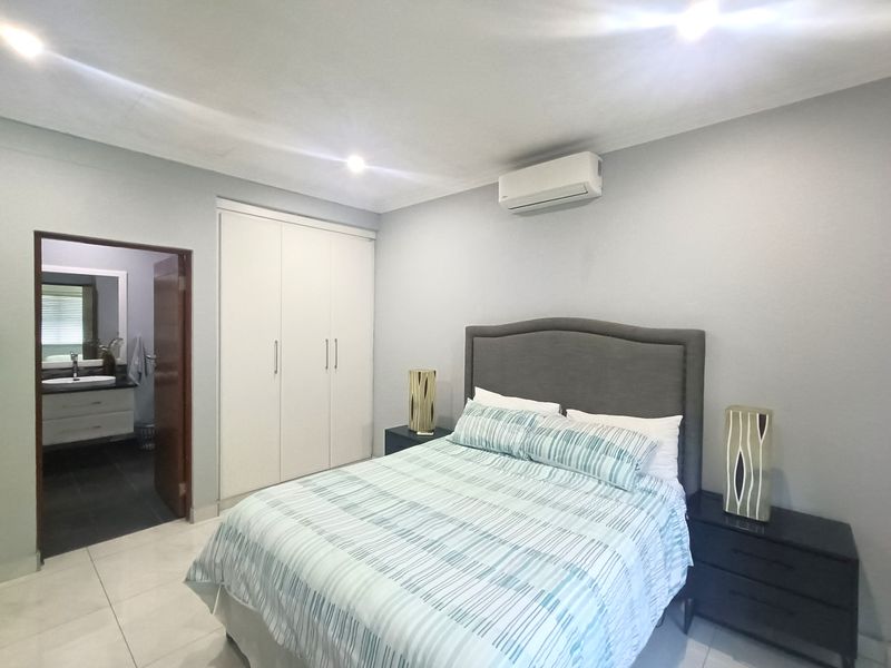 Elegant Family Living in the Prestigious Mzingazi Golf Estate - Photo 5