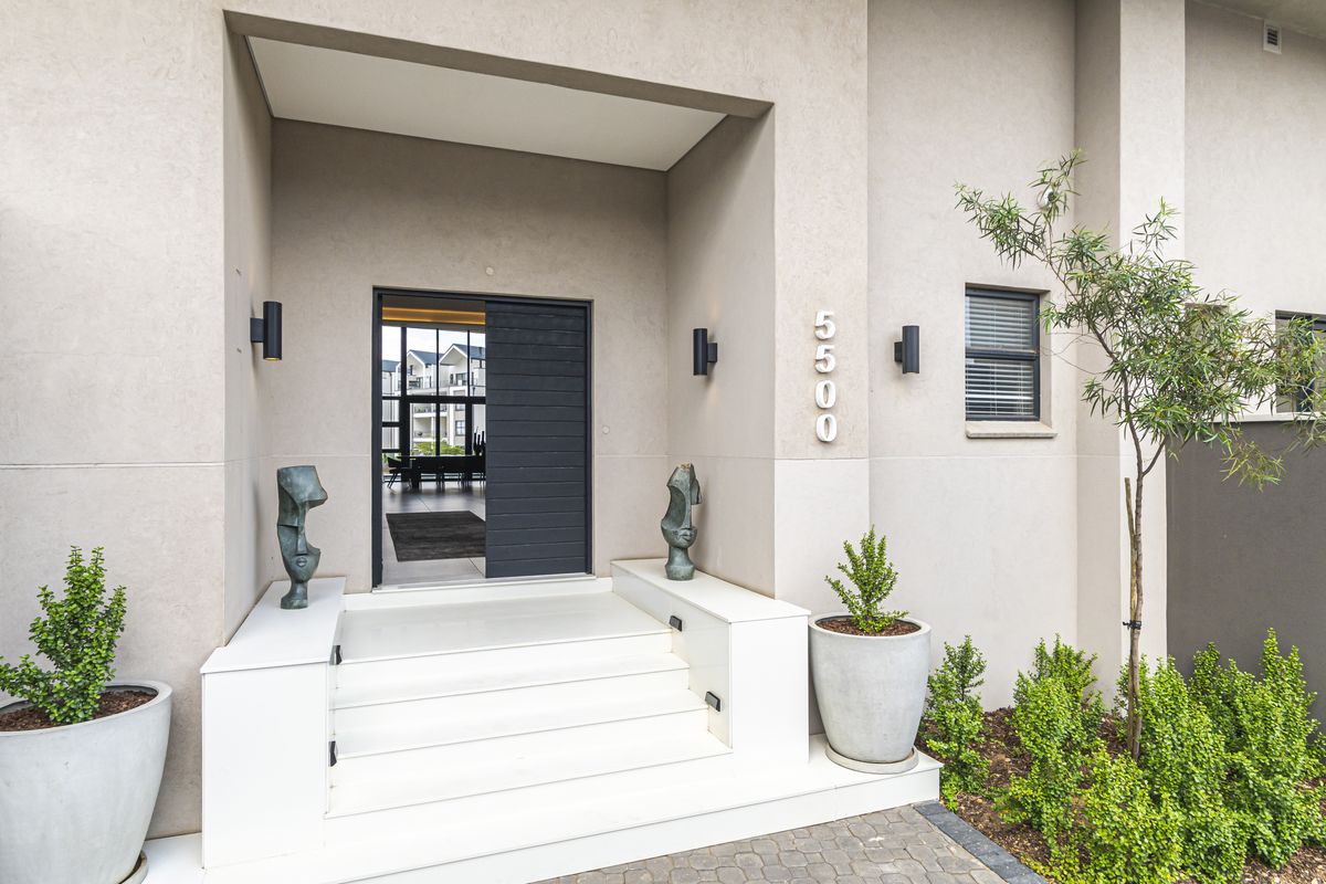 Why Not Own Your very own 6 Ensuite Bedroom Villa in Waterfall Munyaka!! - Photo 3