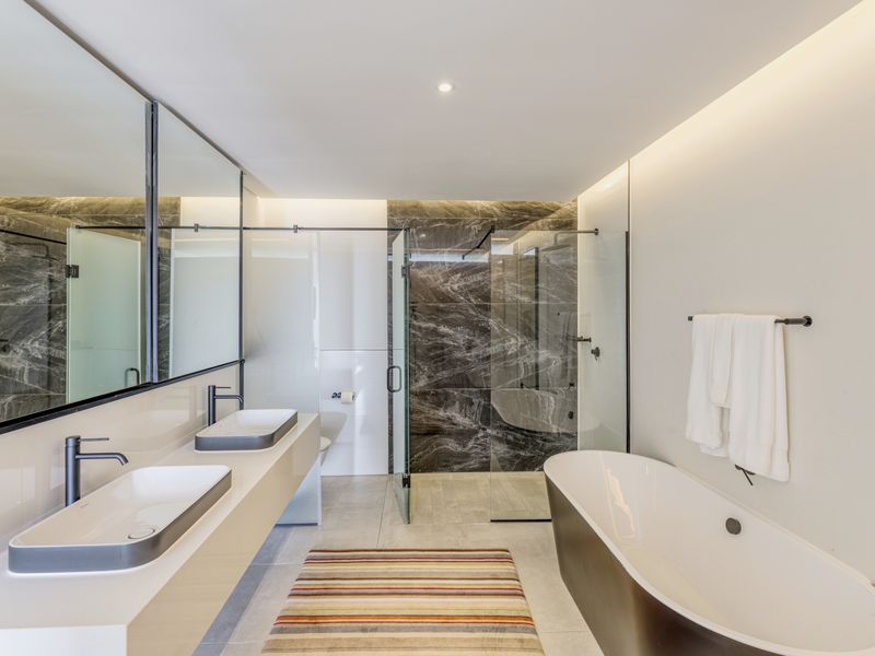 EAST LAGOON VIEW MUNYAKA SIGNATURE APARTMENT UP FOR GRABS!!!! - Photo 8