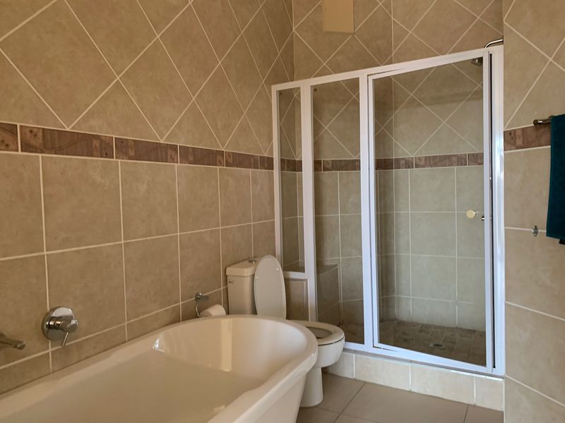 Sea views for miles - Photo 10