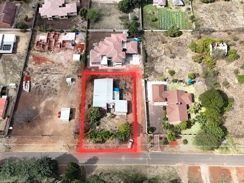 🏡 House for sale Louis Trichardt, Affordable Home with Endless Possibilities! - Photo 2