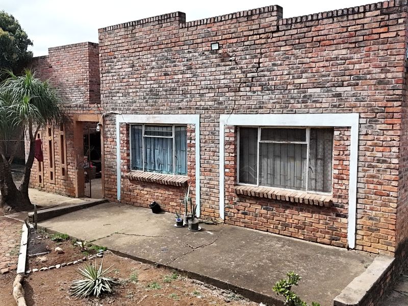 🏡 House for sale Louis Trichardt, Affordable Home with Endless Possibilities! - Photo 3