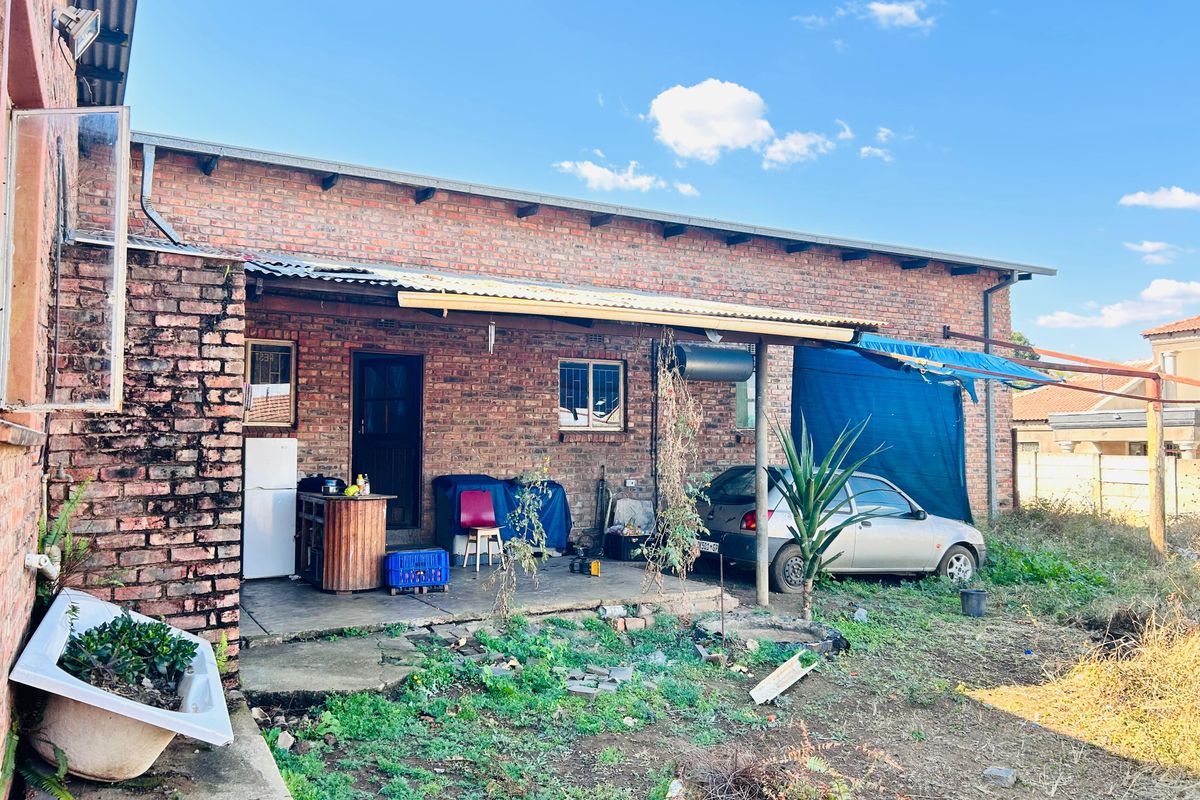 🏡 House for sale Louis Trichardt, Affordable Home with Endless Possibilities! - Photo 5